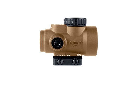 The MRO SD features precise 1/2 MOA reticle adjustments.